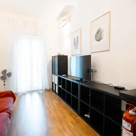 Booklovers Apartment Bari